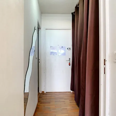 Appartement Côtier Rénové Climatisé Avec Parking Privé, Carnon, Aménagé Pour 3 Pers - Fr-1-715-23